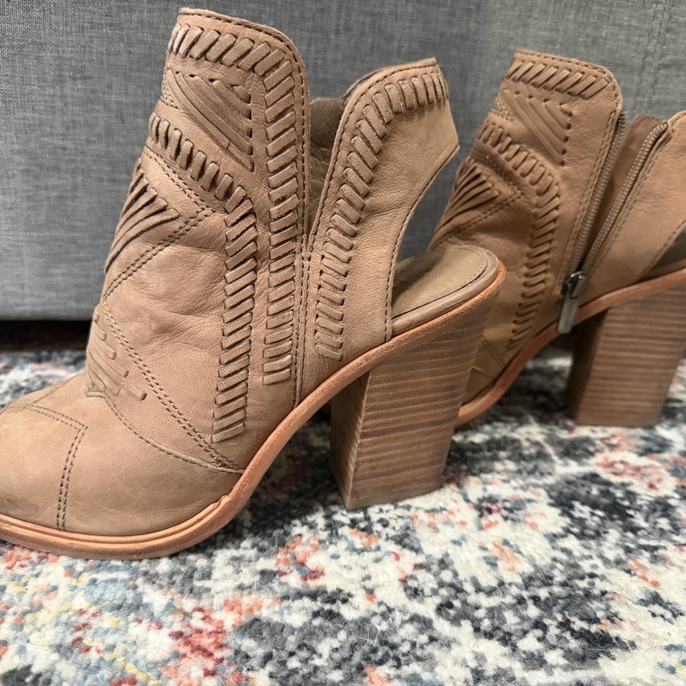 Vince Camuto Taupe Karinta Cutout Stacked Block Heel Booties